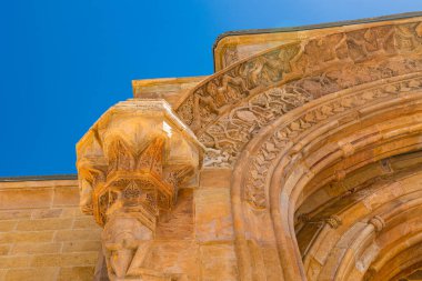 Divrigi 'nin Büyük Camii' nin taş süslemeleri. Türkiye 'deki Unesco Dünya Mirası binaları.