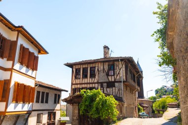 Safranbolu evleri sokaktan görünüyor. Safranbolu arkaplan fotoğrafını ziyaret et.