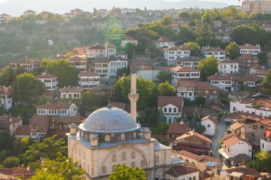 Safranbolu 'daki cami ve tarihi evler. Safranbolu arkaplan fotoğrafını ziyaret et.