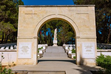 Sargiyeri Sehitligi namı diğer Gelibolu 'daki Dressing Station Memorial ve mezarlığı. Çanakkale Türkiye - 4.14.2024