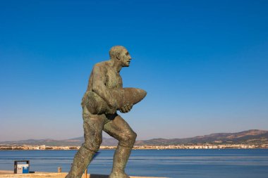 Onbaşı Seyit 'in heykeli nam-ı diğer Seyit onbasi aniti. Çanakkale Türkiye - 4.14.2024