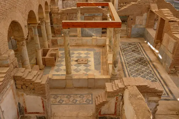 Ephesus 'un teras kompleksi. Hindi konseptini ziyaret et. İzmir Türkiye - 2.1.2025