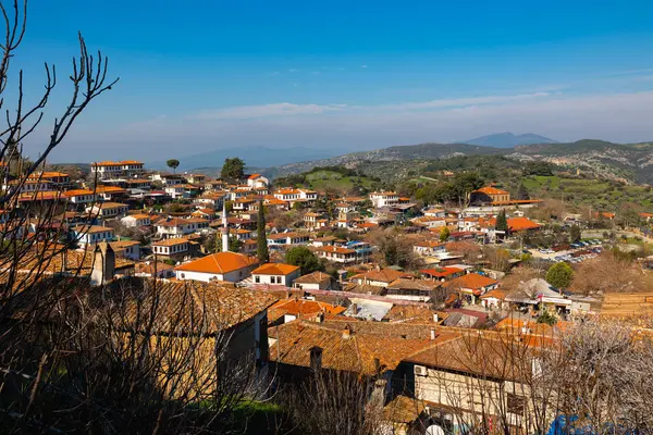 İzmir 'in Selçuk ilçesine bağlı Sirince kasabası. Sirince kasaba manzarası. İzmir Türkiye - 2.2.2025