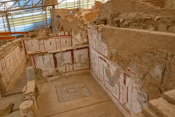 Ephesus. Ephesus 'taki teras evleri veya Yamac Evler. İzmir Türkiye - 2.1.2025