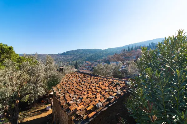 Sirince kasaba manzaralı eski bir ev. İzmir konsept fotoğrafını ziyaret et.