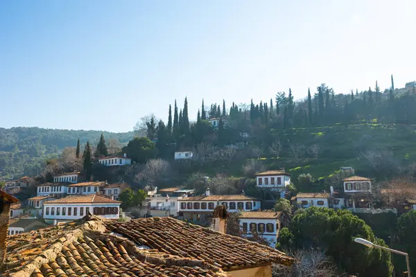 İzmir 'in Selçuk ilçesine bağlı Sirince Town. Sirince 'nin kışın şehri..