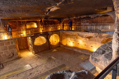 Antik Dara şehrinin mezarlığı. Mardin Türkiye 'deki Dara arkeoloji sahası - 6.26.2025