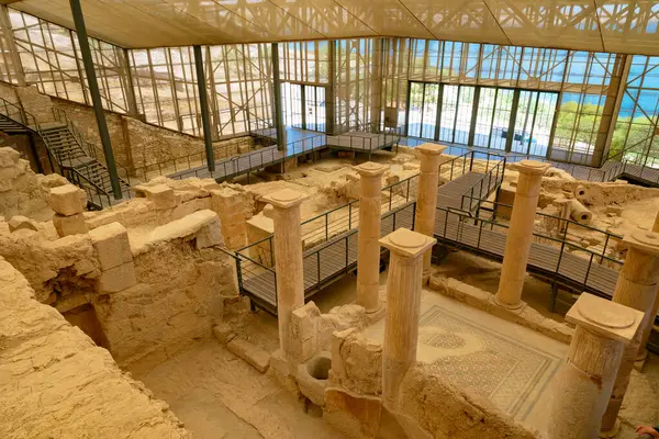 Fırat nehri yakınlarındaki antik şehir Zeugma 'nın kalıntıları. Zeugma arkeolojik alanı. Gaziantep Türkiye - 6.25.2025