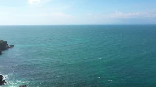 Coast Sea Drone Rocks Sand Waves Sea High Quality Footage — Stockvideo