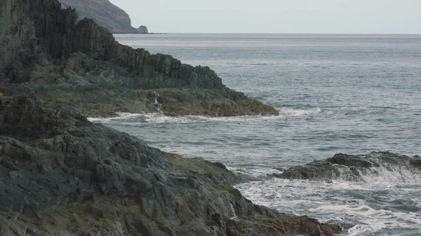 Скелястий Берег Океані — стокове фото