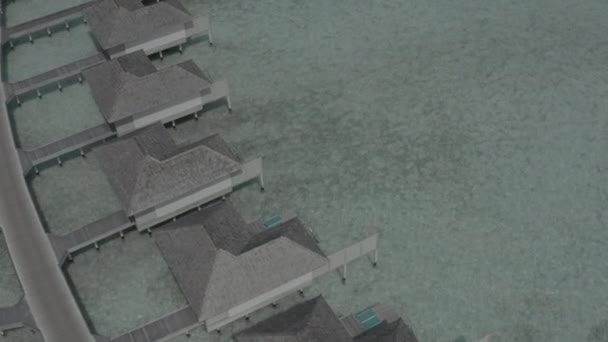 Sudaki Bir Bungalov Villasının Havadan Görünüşü Tropik Maldivler Deki Egzotik — Stok video