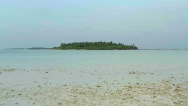 Πυροβολισμός Από Ένα Τηλεκατευθυνόμενο Πάνω Από Θάλασσα Στα Νησιά Μαλδίβια — Αρχείο Βίντεο