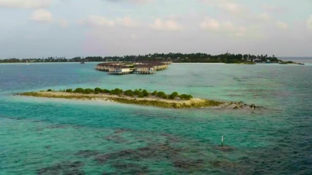 Πυροβολισμός Από Ένα Τηλεκατευθυνόμενο Πάνω Από Θάλασσα Στα Νησιά Μαλδίβια — Αρχείο Βίντεο