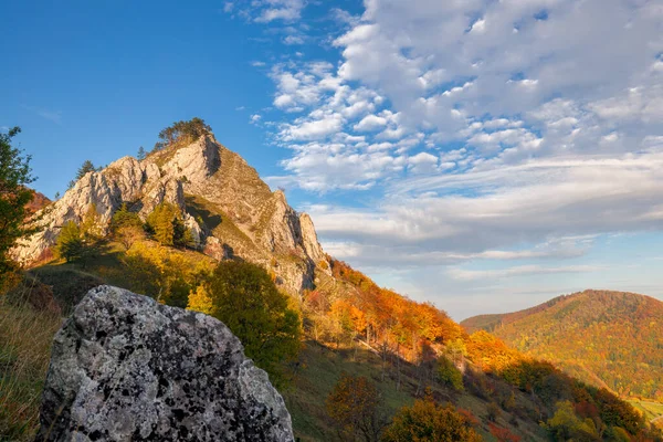 View Autumn Landscape Rocky Cliffs Vrsatec National Nature Reserve White — Stock Photo, Image