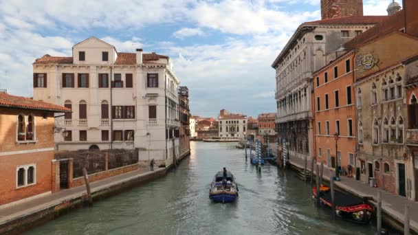 Venice Italy Марта 2023 Года Круиз Лодке Каналам Старого Города — стоковое видео