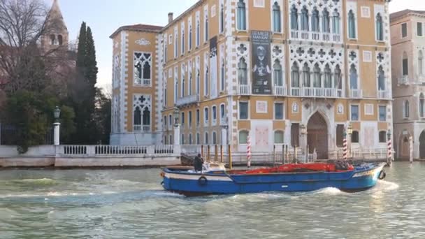 Венеция Италия Марта 2023 Года Большой Канал Плавающими Кораблями Красивым — стоковое видео