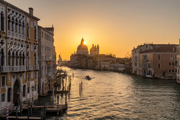 Grand Canal Venice Santa Maria Della Salute Basilica Beautiful Sunrise — Stock Photo, Image