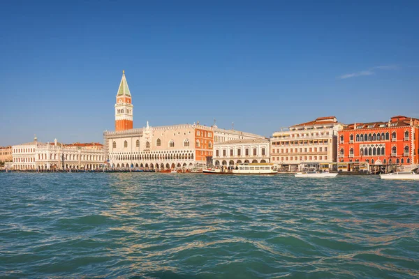 Benátky Campanile Svatého Marka Pohled Povodí San Marco Itálie Evropa — Stock fotografie
