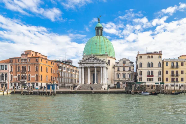 Der Canal Grande Venedig Mit Der Kirche San Simeone Piccolo — Stockfoto