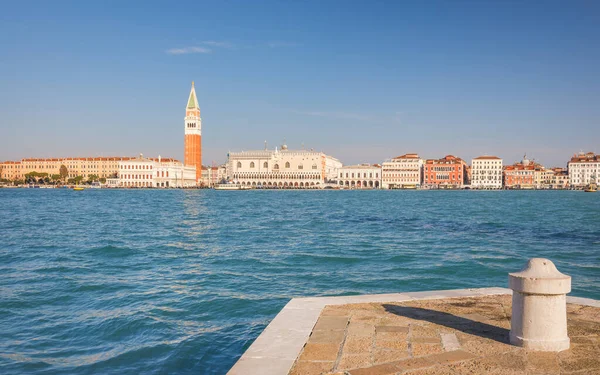Mark Campanile Venedik San Giorgio Maggiore Adasından San Marco Havzası — Stok fotoğraf