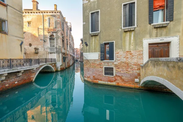 Canal Stone Bridges Historic Buildings Venice Italy Europe — Stock Photo, Image