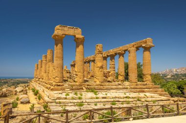 Tapınaklar Vadisi 'ndeki Juno Tapınağı. Sicilya, İtalya ve Avrupa 'da Agrigento' daki arkeolojik alan.