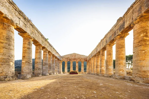Segesta Nın Doric Tapınağı Sicilya Talya Avrupa Daki Arkeolojik Alan — Stok fotoğraf
