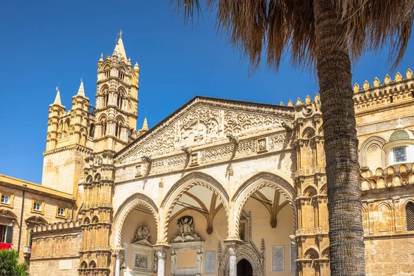 パレルモ大聖堂 シチリア イタリア ヨーロッパの首都の主要なランドマークと観光名所 — ストック写真