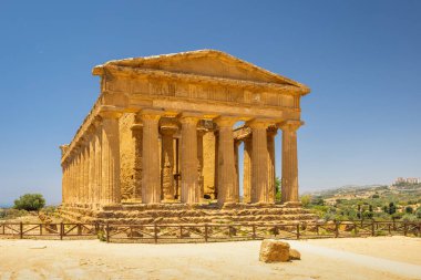 Tapınaklar Vadisi 'ndeki Concordia Tapınağı. Sicilya, İtalya ve Avrupa 'da Agrigento' da arkeolojik site.