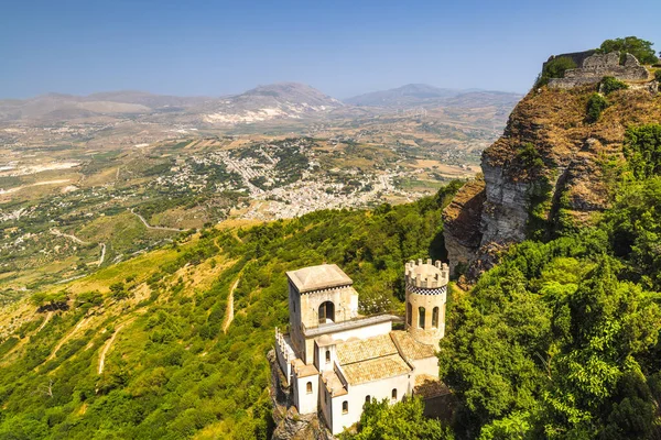 stock image Scenic view from Erice at countryside with Torretta Pepoli chateau in Sicily, Italy, Europe.