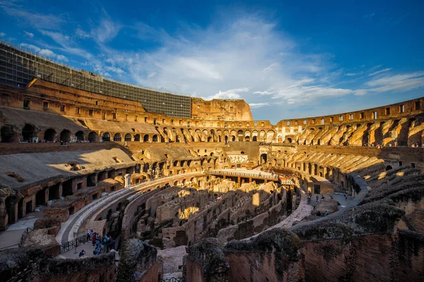 Rome Italien Maj 2022 Interiören Colosseum Amfiteater Vid Solnedgången — Stockfoto