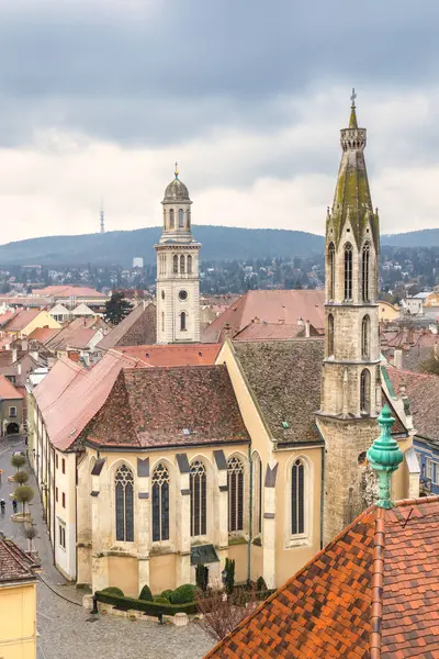 Sopron şehrinin ana meydanı, Avrupa, Macaristan, Firewatch Tower 'ın en üst manzarası..