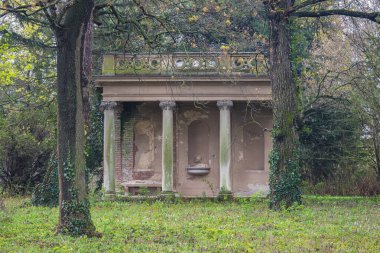 Fertod, Macaristan, Avrupa 'daki Eszterhaza şato parkı.