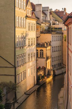 Certovka, Şeytan Kanalı, Küçük Prag Venedik olarak da bilinir. Çek Cumhuriyeti 'nin Prag, Avrupa' daki Küçük Kasaba 'da Vltava nehrinin kanalındaki su değirmeni.