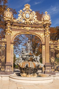 NANCY, FRANCE - 25 EYLÜL 2023: Stanislas 'ın Yeri Amphitrite Fountain