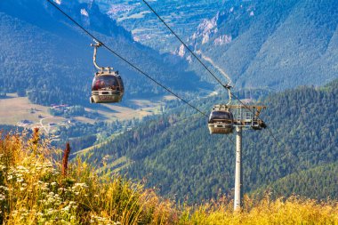 TERCHOVA, SLOVAKIA - 4 Ağustos 2013: Gondola Vratna - Chleb in The Mala Fatra national park, Slovakya, Avrupa.