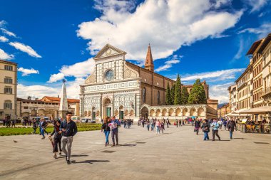 FLORENCE, İtalya - 29 NİSAN 2019: Santa Maria Novella Kilisesi.
