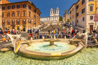 ROME, ITALY - 11 Mayıs 2022 İspanya Meydanı 'nda İspanyol Basamakları.