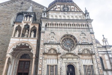 Bergamo 'daki Santa Maria Maggiore Bazilikası, Yukarı Şehir, İtalya, Avrupa.
