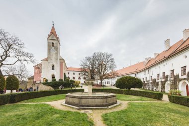 VYSOCANY, CZECH Cumhuriyet - 30 Mart 2024: Güney Moravya 'nın Znojmo bölgesindeki Bitov Kalesi.