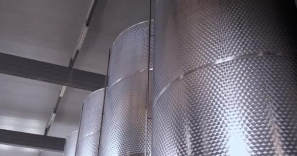 Anggur Fermentasi Logam Besar Atau Bir Anggur Konsep Teknologi Dan — Stok Video