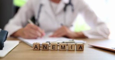 Demir eksikliği teşhisi, anemi teşhisi ve doktor tarafından muayene. Anemi semptomlara ve tedaviye neden olur.