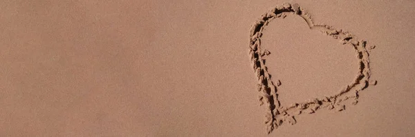 Серце Намальовано Піску Морського Пляжу Крупним Планом Медовий Місяць Романтична — стокове фото