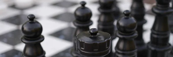 Close Chessboard Chessmen Chess Battle White Black Board Strategy Game — стоковое фото