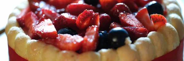 Вкусный Сладкий Свежий Пирог Фруктами Ягодами Концепция Клубничного Торта — стоковое фото