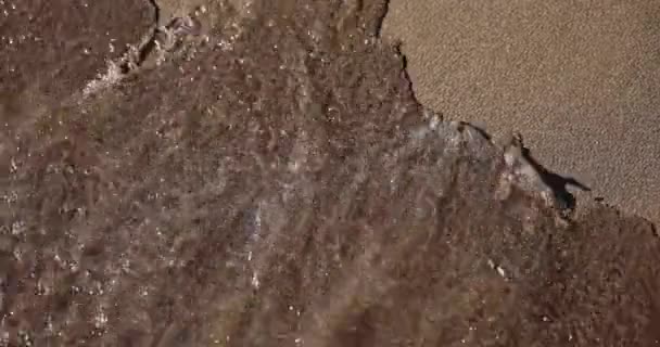 Kuma Yazılan Yazısı Sorunu Deniz Dalgalarıyla Birlikte Yok Olur Motivasyon — Stok video