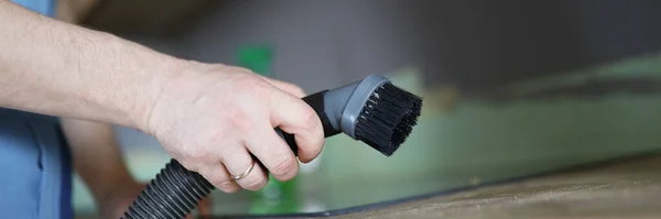 Close Male Worker Remove Dust Vacuum Cleaner Nozzle Cleaning Device — 스톡 사진