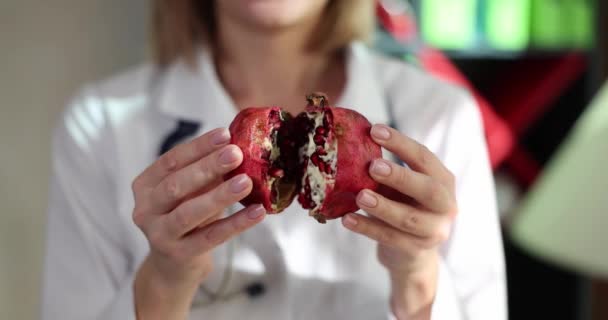 Doctor Holds Ripe Pomegranate Fruit Useful Health Healthy Heart Diet — Stock Video
