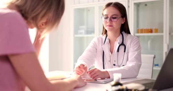 Sad Stressed Woman Reception Gynecologist Oncologist Doctor Supports Upset Female — Stockvideo