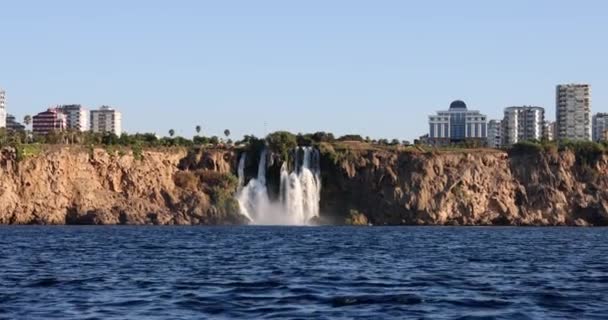 Bela Vista Mar Para Cidade Cachoeira Câmera Lenta Atração Natural — Vídeo de Stock